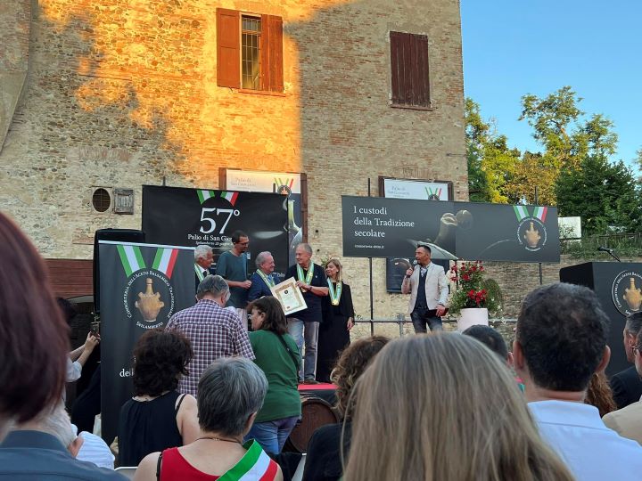 Award ceremony of the Palio di San Giovanni with winner Maurizio Fini as Best Balsamic Vinegar 2023